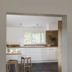 Peinture V33 Cuisine & Bain Resist'Extreme Satin Taupe